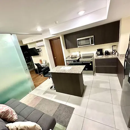Apartamento Torre Los Yoses Piso 11,A/C,Fast Wifi